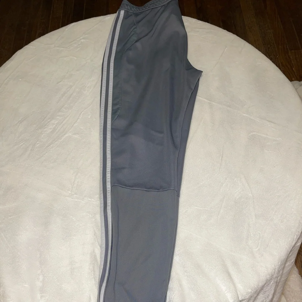 Adidas sweatpants - Picture 2 of 4